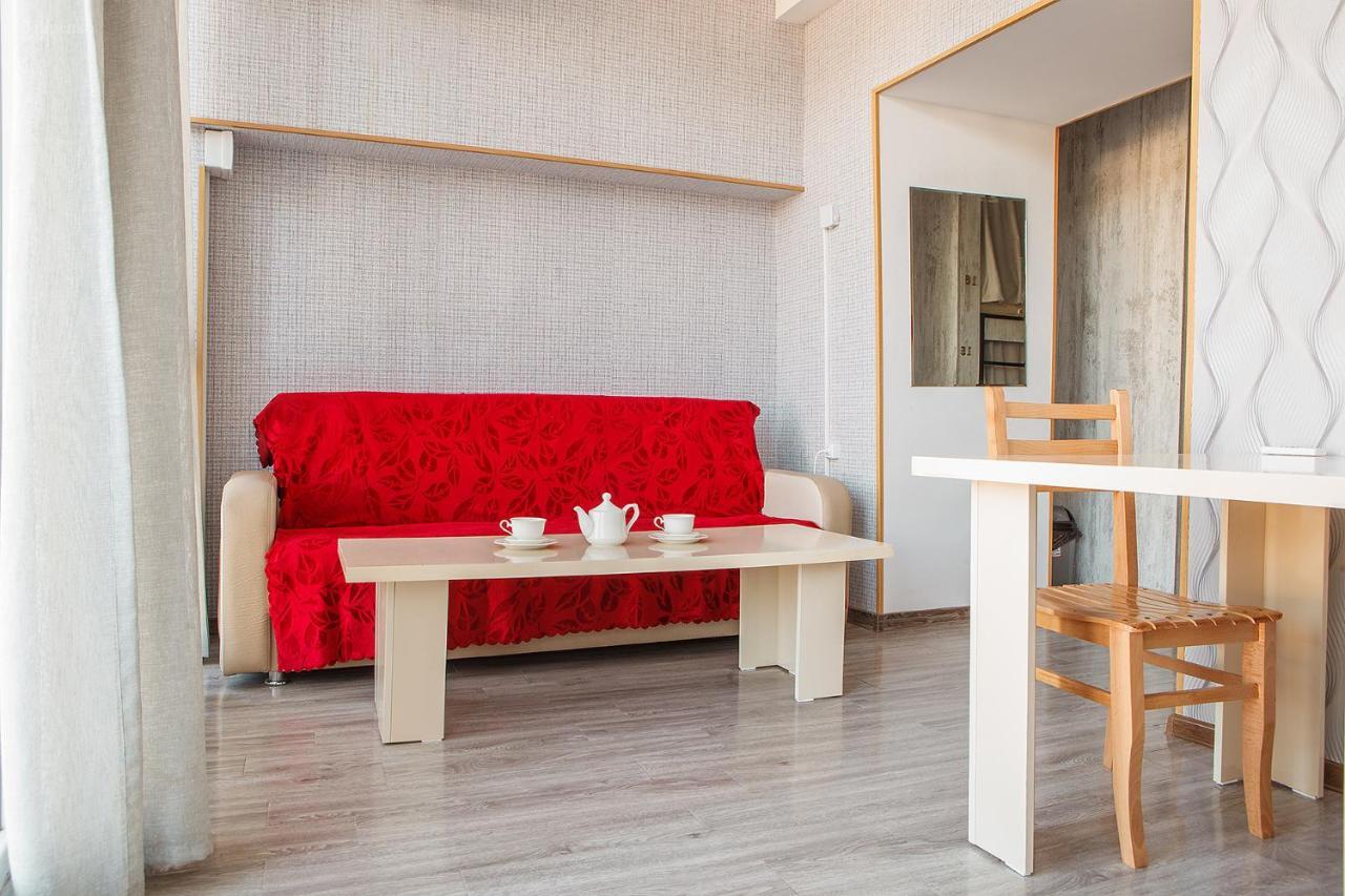 Blossom Hostel Updated ! Обновлено !!! City Center! Perfect Order!!! Snow-White Bed Linen!!! Идеальный Порядок!!! Белоснежное Постельное Белье!!! Центр Города !!! Tbilisi Exterior foto